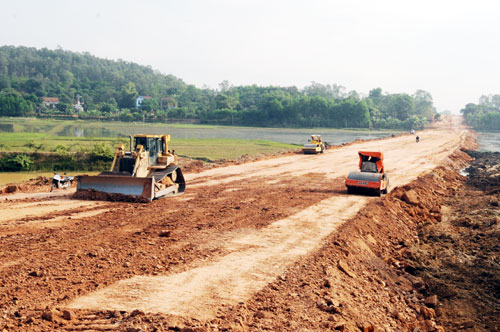 Bắc Giang cần huy động các nguồn lực phát triển giao thông